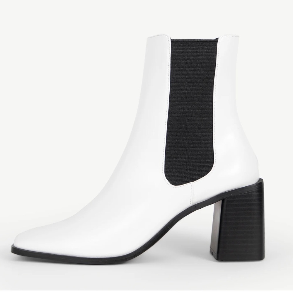 Raid Kennedi White Ankle Boot - New Without Box
